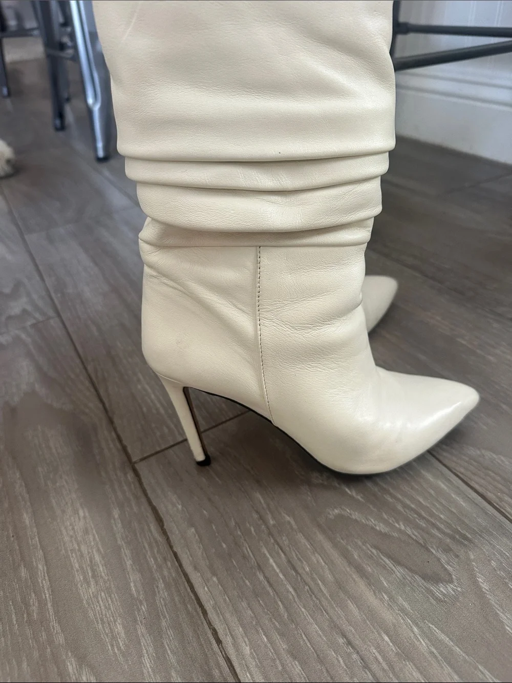 Women’s Cream Knee-High Pointed Toe Boots